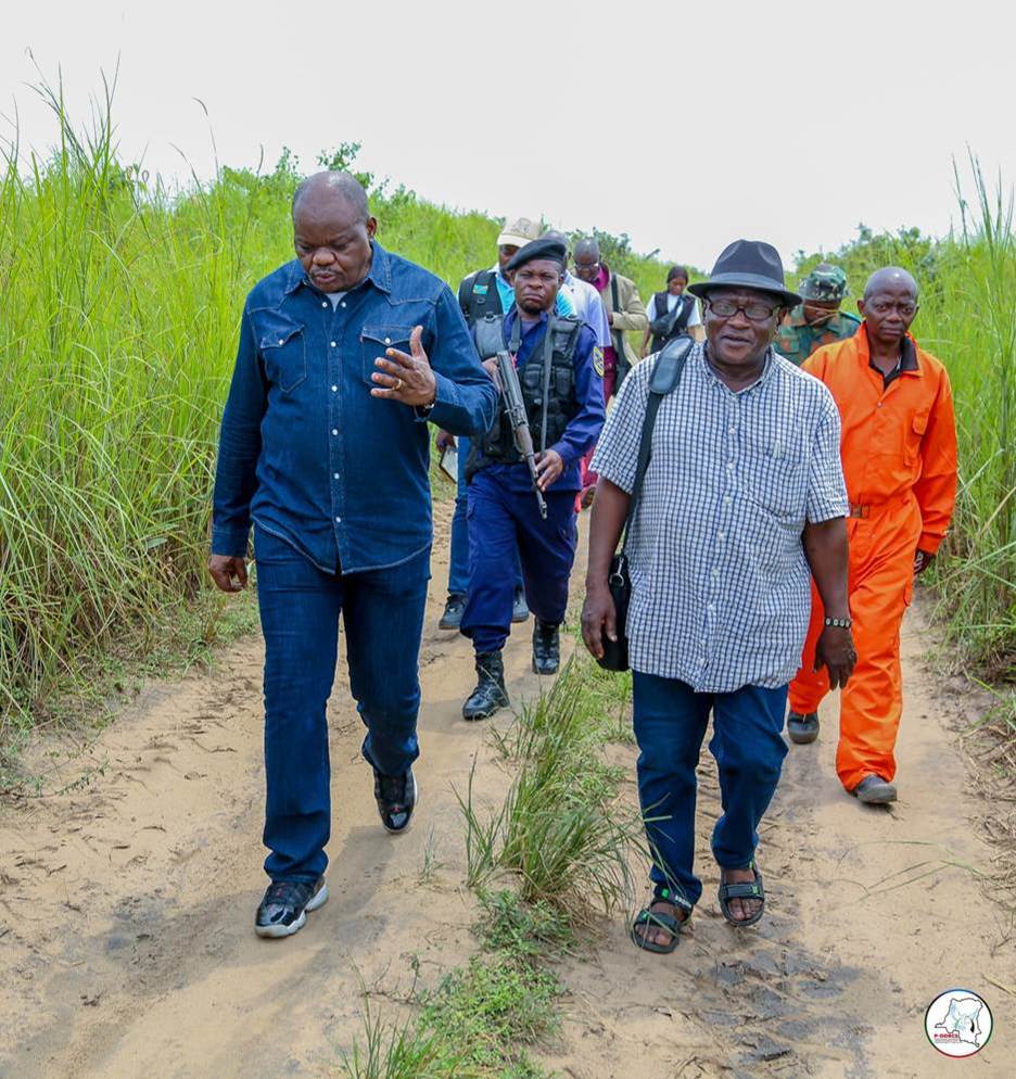 KINSHASA : A DUMI, LE P-DDRCS INSPECTE L’ÉTAT DE STOCKAGE DES MATÉRIELS DESTINÉS A LA REINSERTION DES EX-COMBATTANTS MOBONDO